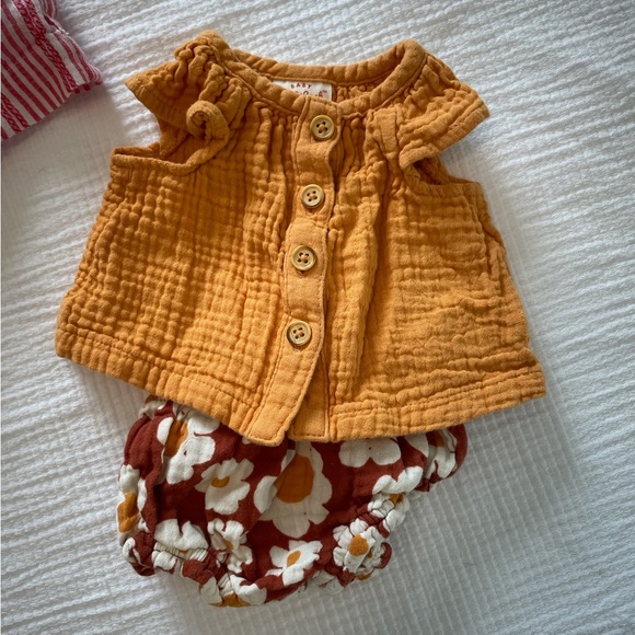 Summer NB Bundle, Cat & Jack and Carter’s - Picture 4 of 7